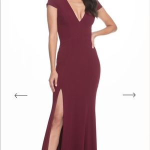 Dress the Population Karla Gown Burgundy Size XS